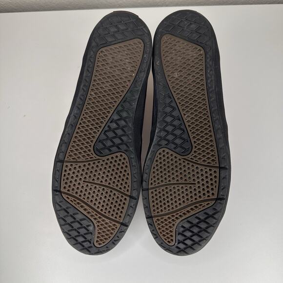 Vans Lizzie Rosette Pink Black Suede Skate Shoes Women’s Size 10.5 Mens 9 - Picture 7 of 8